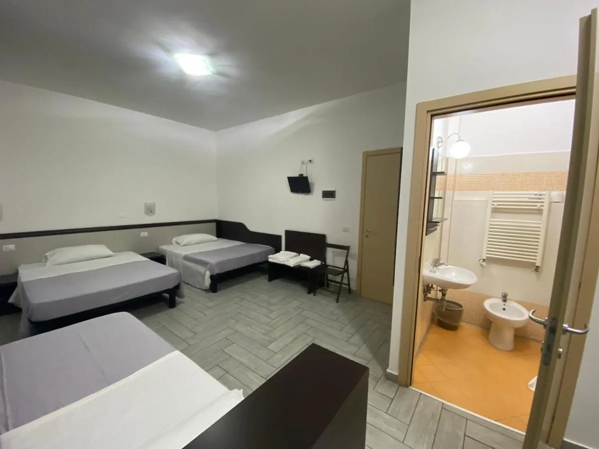 Hotel Poma Milan 3*,  Italy